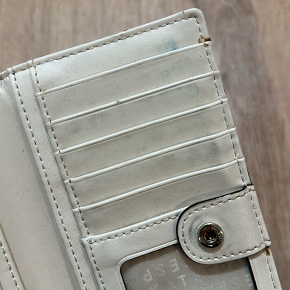 KATE SPADE | Dana Large Slim Bifold Wallet - Picture 4 of 6